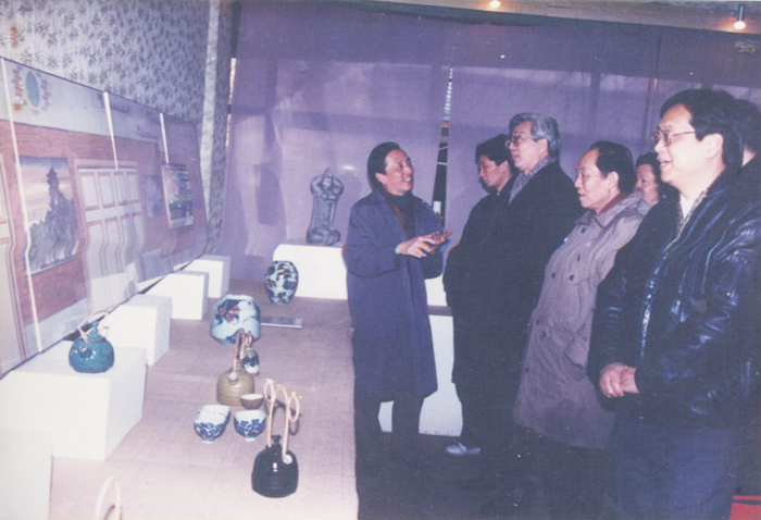 1996年轻工总会重点学科专家来院.png