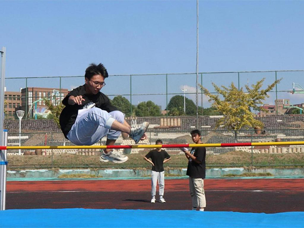 09.jpg